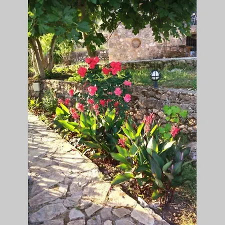 Beautiful Natural Stone House With Big Private Pool 빌라 *